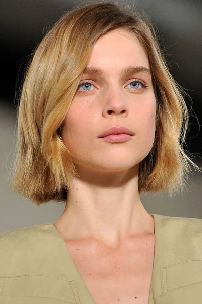 Look 14